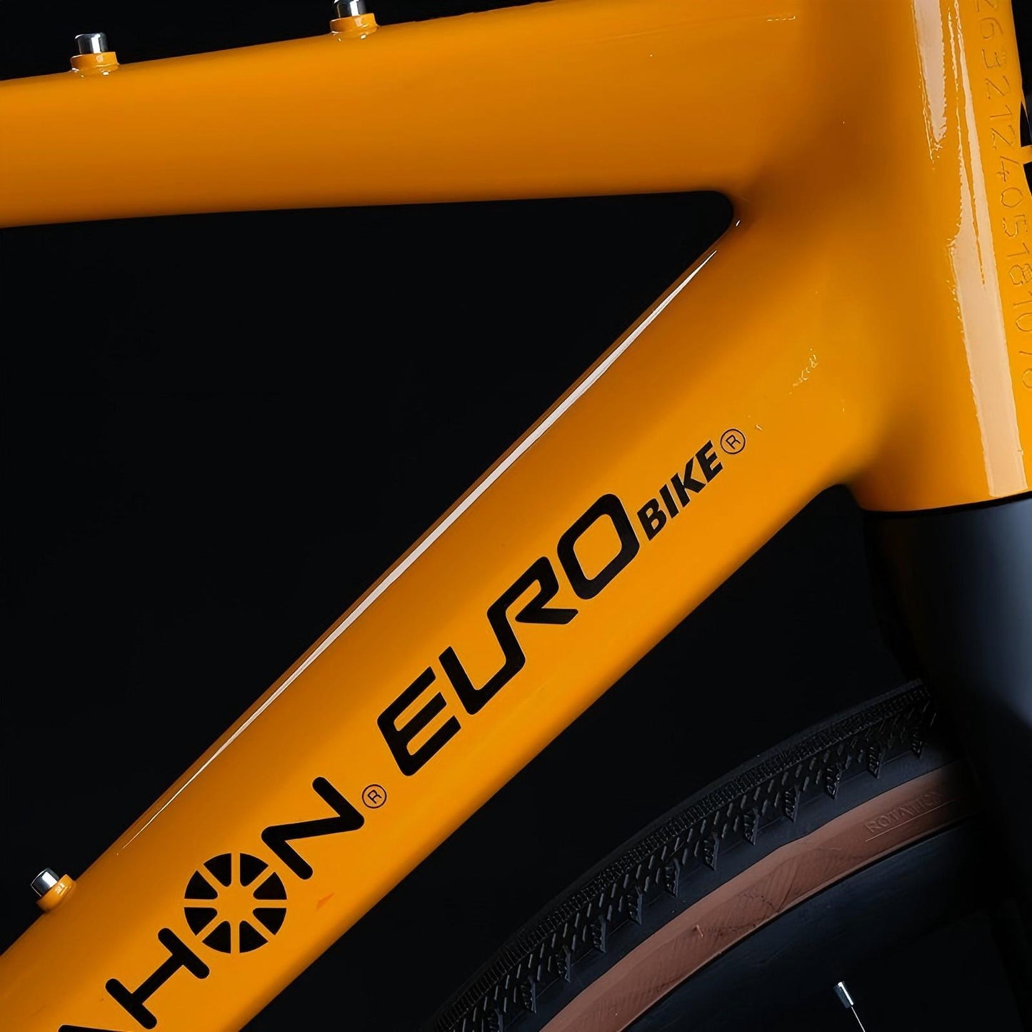 EUROBIKE DA600 Lightweight gravel road bike - 700Cx38C, L-TWOO 9 speed, Hydraulic disc brake