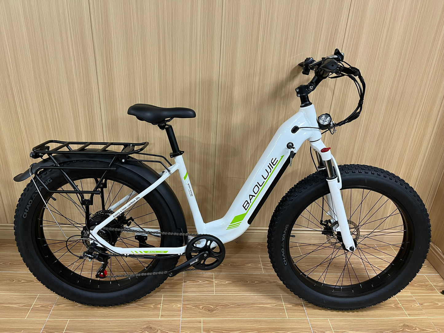 Step through electric mountain bike for all terrain - 4.0 fat tire, 500 watt, speed 25mph